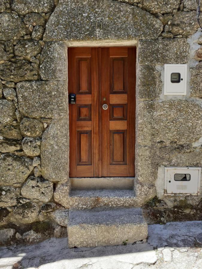 Casa Encantada - Alvoco Da Serra Villa Luaran gambar